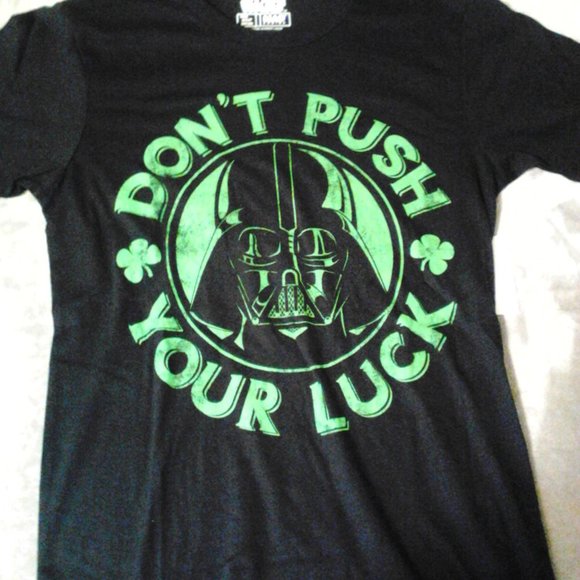 Star Wars black T-shirt size Small 34/36 DON'T PUSH YOUR LUCK Darth Vadar - Picture 1 of 5